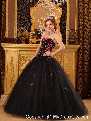 Strapless Black Tulle Appliques Quinceanera Dress For 2013 Spring