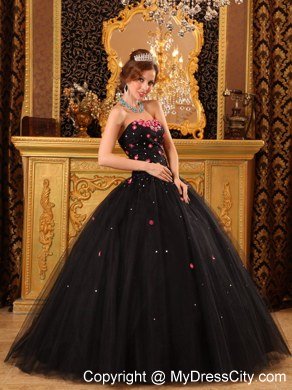 Strapless Black Tulle Appliques Quinceanera Dress For 2013 Spring