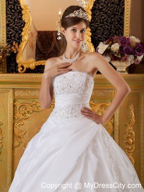 Cheap White A-line Appliques With Beading Dresses For 2013 Sweet 15