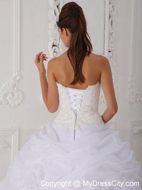 Pretty Strapless Lace Pick Ups White Quinceanera Gowns For Cheap