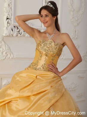 Gold A-line Strapless Appliques Luxurious 2013 Quinceanera Dresses