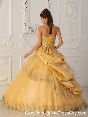 Gold A-line Strapless Appliques Luxurious 2013 Quinceanera Dresses