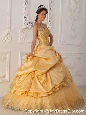 Gold A-line Strapless Appliques Luxurious 2013 Quinceanera Dresses