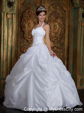 Elegant Halter Top Beaded Cheap Puffy Quinceanera Gowns In White