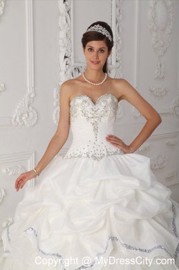 Hottest Style Sweetheart Beaded White Quinceanera Dresses With Pick Ups