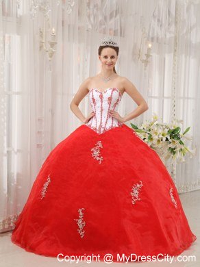 Pretty Sweetheart Appliques Red and White Quinceanera Gowns