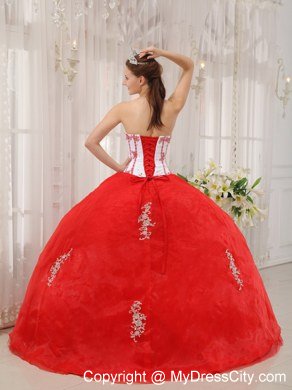 Pretty Sweetheart Appliques Red and White Quinceanera Gowns