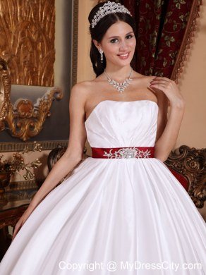 Embroidery With Beading On Red Sash White Quinceanera Dresses