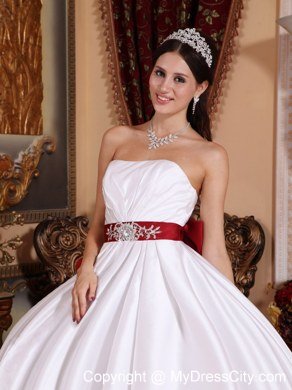 Embroidery With Beading On Red Sash White Quinceanera Dresses