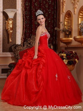 Sweetheart Organza Appliques Red 2013 Quinceanera Gowns