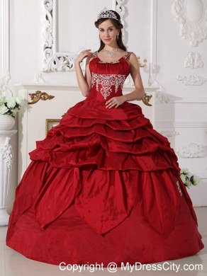 Scoop Neck Appliques Wine Red Quinceanera Gowns With Pick Ups