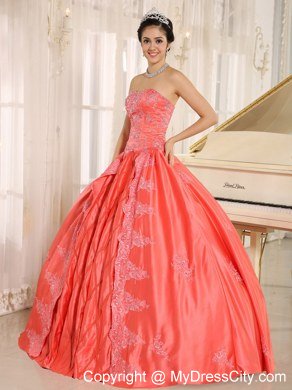 Sweetheart Appliques With Beading Watermelon Quninceanera Dresses