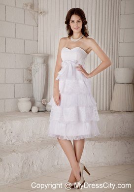 Lace Layers Sweetheart Knee-length Bowknot Decorated Bridal Gown