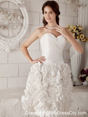 Ruched Sweetheart Knee-length Wedding Dress with Rolling Flowers