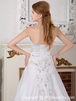 Princess Bodice Beading Embroidery Wedding Dress with Chapel Train