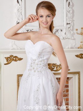 Tea-length Sweetheart Lace Appliques Wedding Dress with Ruche Decorated