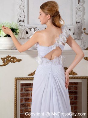 Hand Made Flowers One Shoulder Chiffon Chapel Train Wedding Dresses