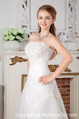 Organza Lace Ruching Strapless Wedding Gowns with Court Train