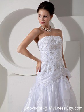 Beading Appliques Court Train Wedding Gown with Bowknot Decorated