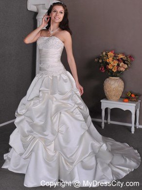 Embroidery with Beading and Pick Ups for 2013 Church Wedding Dresses