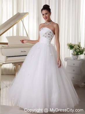 Tulle Strapless Princess Beaded Cheap Garden Wedding Dresses with Petal