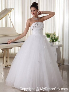 Tulle Strapless Princess Beaded Cheap Garden Wedding Dresses with Petal