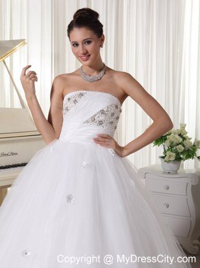 Tulle Strapless Princess Beaded Cheap Garden Wedding Dresses with Petal