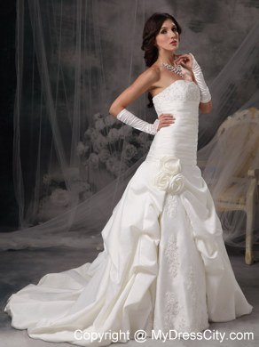 Luxurious Lace Flowers Pick Ups Court Train Wedding Dress with Gloves