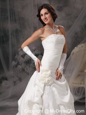 Luxurious Lace Flowers Pick Ups Court Train Wedding Dress with Gloves