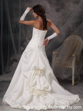 Luxurious Lace Flowers Pick Ups Court Train Wedding Dress with Gloves