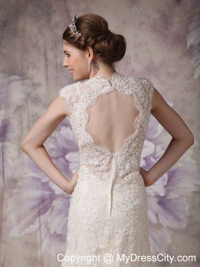 Luxurious Lace Square Garden Wedding Dresses with Peekaboo Keyhole