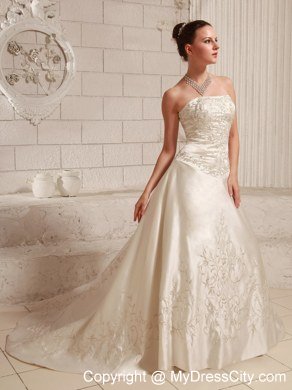 Elegant Embroidery on Satin Court Train Ivory Wedding Dresses for Church