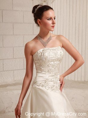 Elegant Embroidery on Satin Court Train Ivory Wedding Dresses for Church