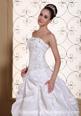 Pick Ups Court Train Wedding Bridal Gowns with Beading and Embroidery