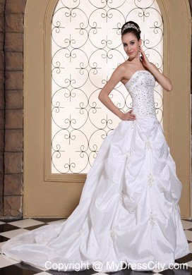 Pick Ups Court Train Wedding Bridal Gowns with Beading and Embroidery