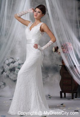 Lace V-neck Brush Train Luxurious Wedding Dress with Bowknot Back