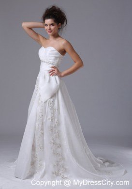 Appliques with Beading Sweetheart Ruched Brush Train Wedding Bridal Gown