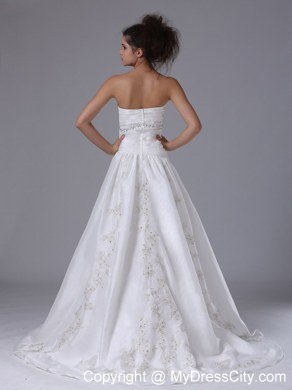 Appliques with Beading Sweetheart Ruched Brush Train Wedding Bridal Gown