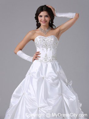 Embroidery Pick Ups Sweetheart Court Train Church Wedding Dresses