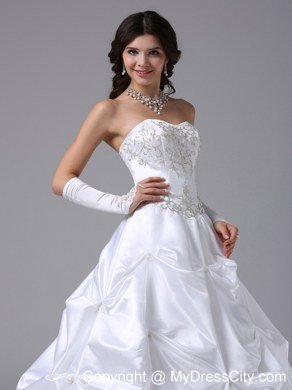 Embroidery Pick Ups Sweetheart Court Train Church Wedding Dresses