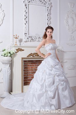 2013 Beautiful Taffeta Embroidery Wedding Dress with Pick-ups