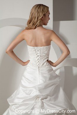 Chapel Train Taffeta Wedding Dress with Appliques and Pick-ups