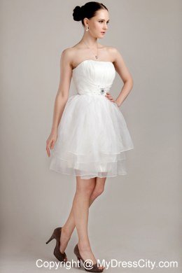 White A-line Strapless Organza Ruches Short Wedding Dress