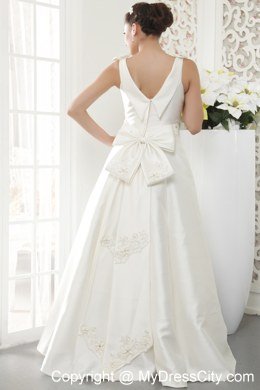 Brand New A-line V-neck Wedding Dress with Appliques Beading