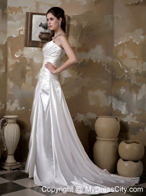 Elegant Sweetheart Court Train Bridal Dress with Appliques Ruches