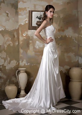 Elegant Sweetheart Court Train Bridal Dress with Appliques Ruches