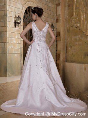 Luxurious A-line V-neck Taffeta Beading Wedding Dress for 2013