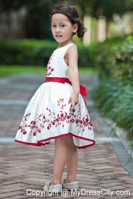 Embroidery White Tea-length Taffeta Flower Girl Dress Sashed