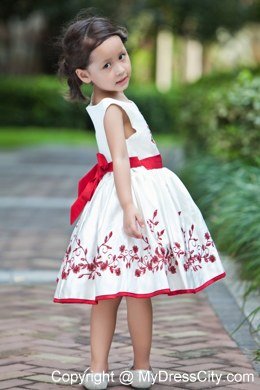 Embroidery White Tea-length Taffeta Flower Girl Dress Sashed