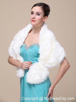 Top Selling Faux Fur Wedding Shawl With Lace V-neck